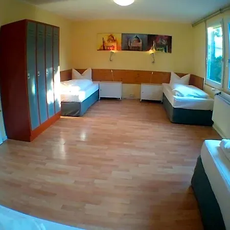 Quartier Sanssouci Hostel *
