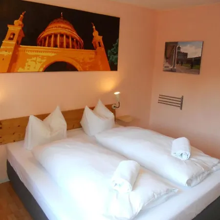 Quartier Sanssouci Auberge de jeunesse *